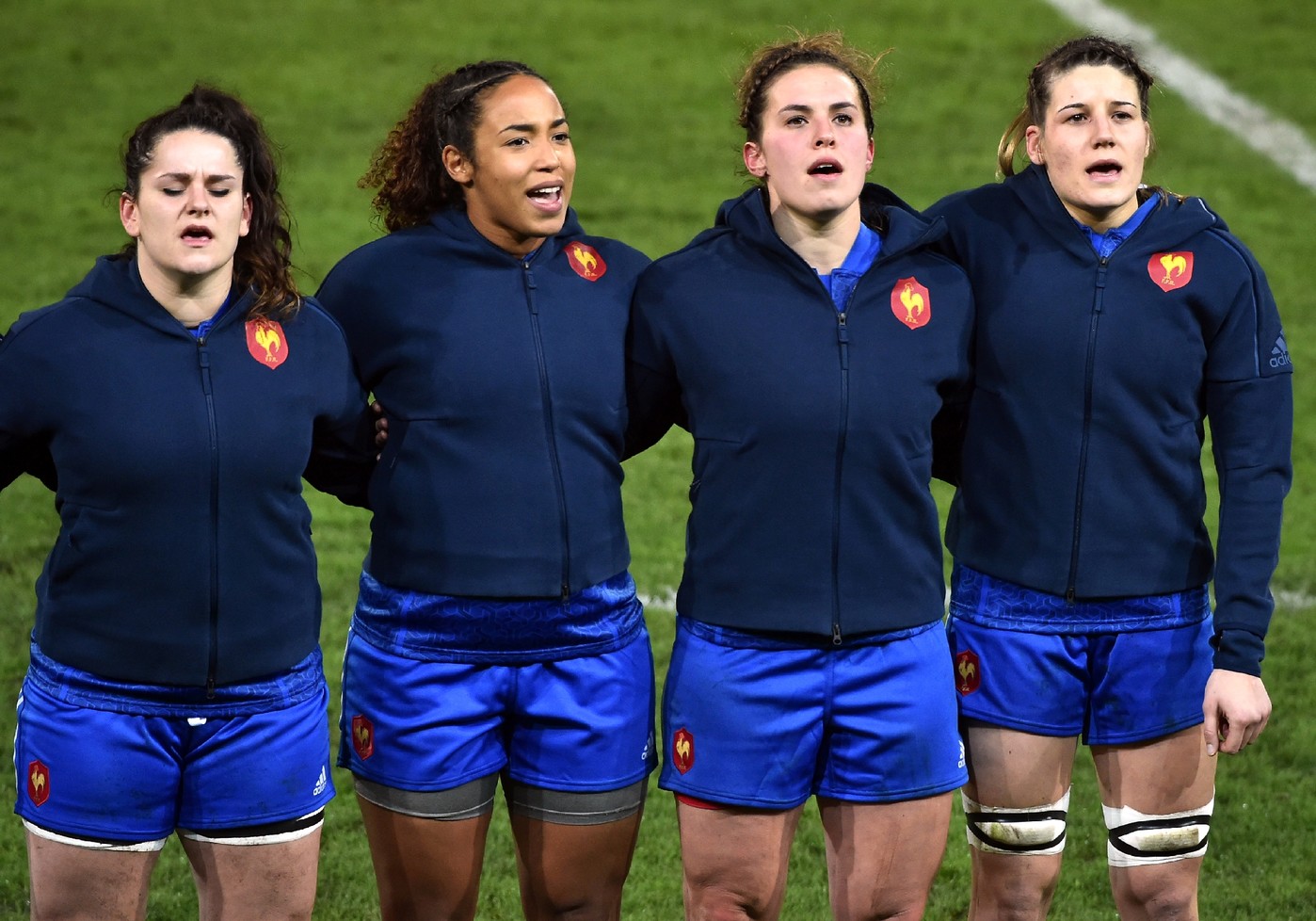 Rugby : les Bleues de Gaëlle Hermet à une marche du grand Chelem