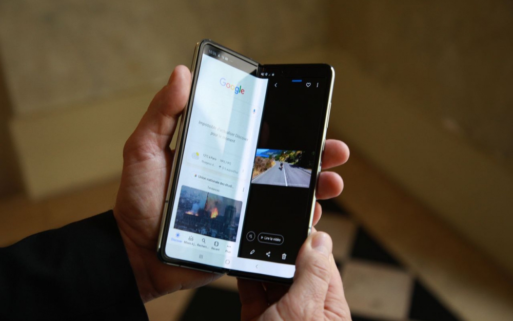 Coup dur pour Samsung, qui repousse la sortie de son smartphone pliable