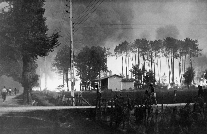 Gironde: il y a 70 ans, "l'incendie du siècle" aux 82 morts