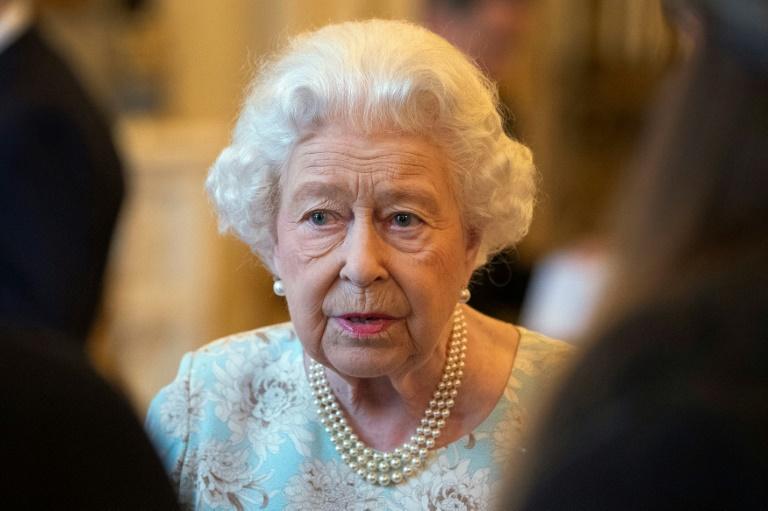 GB: une ONG se réjouit que la Reine abandonne la fourrure