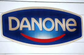 Danone va supprimer jusqu'à 2.000 postes administratifs, dont "400 à 500" en France