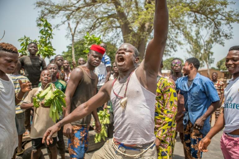 Bénin:présidentielle: l'armée disperse une manifestation de l'opposition, au moins un mort par balle