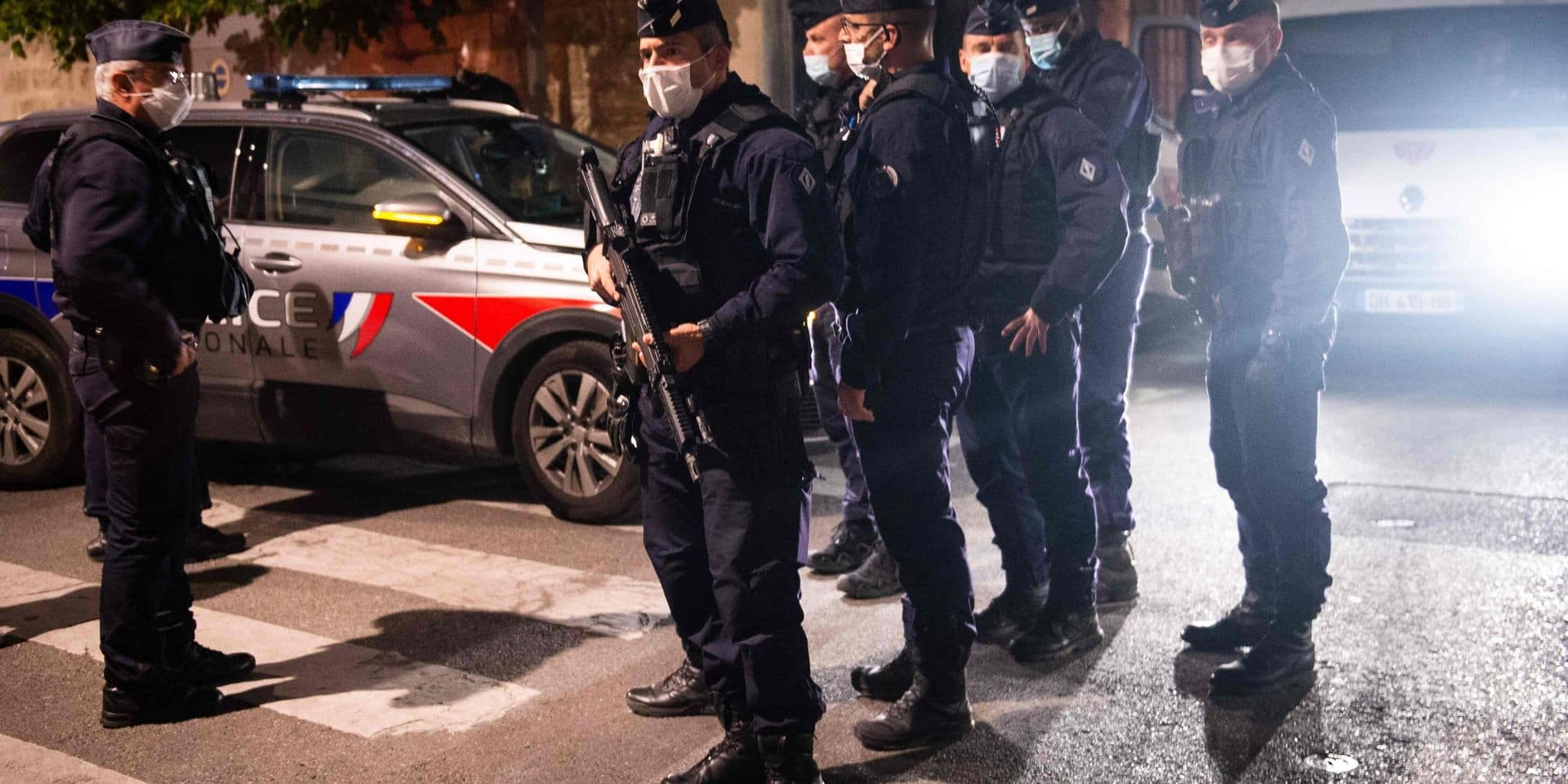 Policier tué à Avignon: une interpellation, le tireur et un complice recherchés