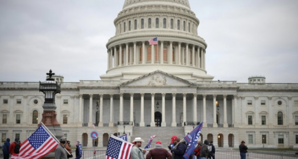 Le Congrès des Etats-Unis replonge dans l'attaque "moyenâgeuse" du 6 janvier