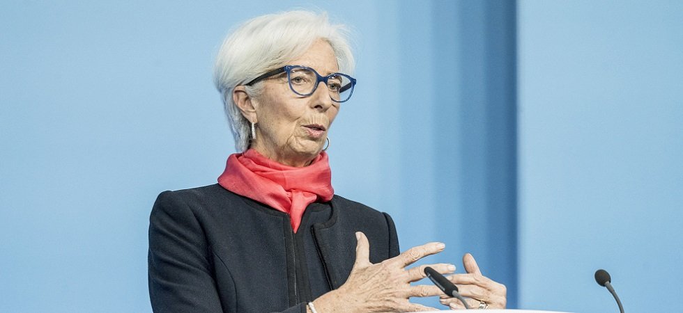 "L'inflation va baisser graduellement au cours de 2022", assure Christine Lagarde