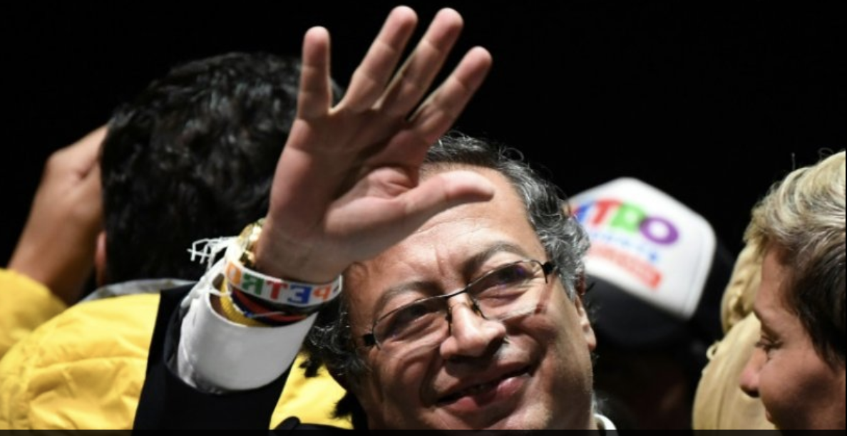 Gustavo Petro élu premier président de gauche de l'histoire de la Colombie