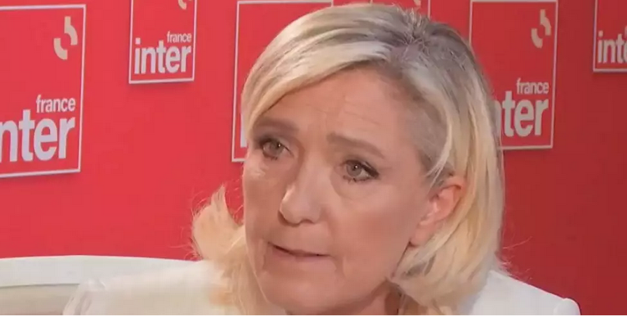 "Vous avez compris quelque chose ?" : Marine Le Pen intraitable avec Emmanuel Macron sur sa planification écologique