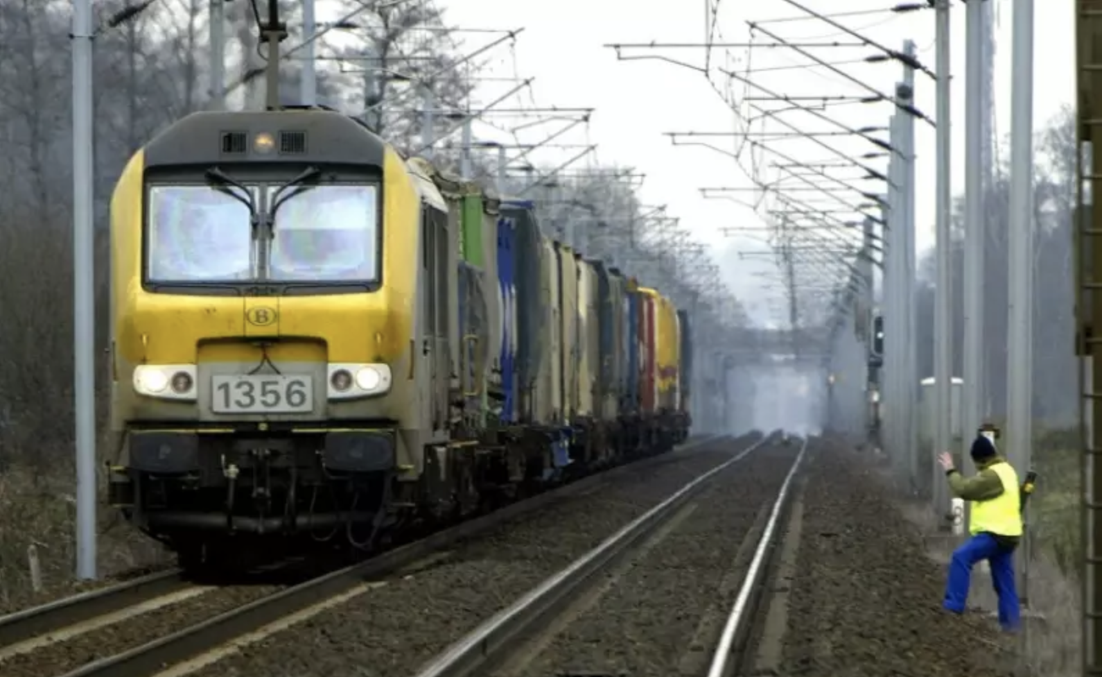 Menace d'attentats sur le réseau SNCF: le "groupe AZF" au tribunal