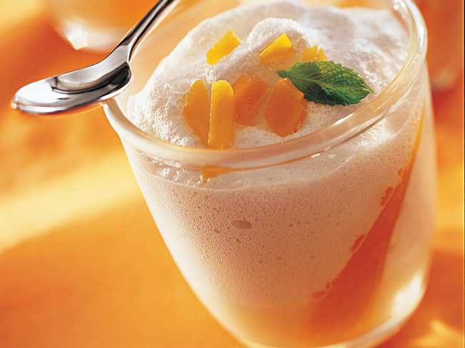 MOUSSE A LA CREME DE COCO ET A LA MANGUE